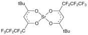 Bis(6,6,7,7,8,8,8-heptafluoro-2,2-dimethyl-3,5-octane­dionate)strontium hydrate [Sr(FOD)₂]