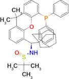 (R)-N-((R)-Adamantan-1-yl(5-(diphenylphosphanyl)-9,9-dimethyl-9H-xanthen-4-yl)methyl)-2-methylprop…