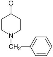 1-Benzyl-4-piperidone