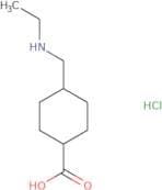 4-[(Ethylamino)methyl]cyclohexane-1-carboxylic acid hydrochloride