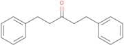 1,5-Diphenylpentan-3-one