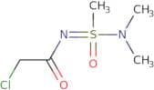 2-​Chloro-​N-​[(dimethylamino)​methyloxido-​λ4-​sulfanylidene]​-acetamide