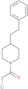 2-Chloro-1-[4-(2-phenylethyl)piperidin-1-yl]ethan-1-one
