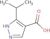 5-(Propan-2-yl)-1H-pyrazole-4-carboxylic acid
