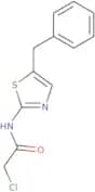N-(5-Benzyl-1,3-thiazol-2-yl)-2-chloroacetamide