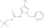2,2,2-Trifluoroethyl N-(1-benzyl-3-methyl-1H-pyrazol-5-yl)carbamate