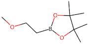 2-(2-Methoxyethyl)-4,4,5,5-tetramethyl-1,3,2-dioxaborolane