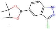 3-Chloro-5-(4,4,5,5-tetramethyl-1,3,2-dioxaborolan-2-yl)-1H-indazole