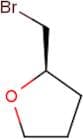 (2R)-2-(Bromomethyl)oxolane