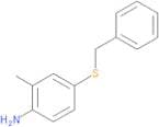 4-(Benzylsulfanyl)-2-methylaniline