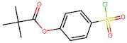 4-(Chlorosulfonyl)phenyl pivalate