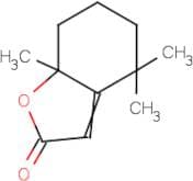 (2,6,6-Trimethyl-2-hydroxycyclohexylidene)acetic acid lactone