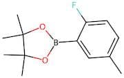 2-(2-Fluoro-5-methylphenyl)-4,4,5,5-tetramethyl-1,3,2-dioxaborolane