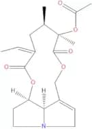 Senecionine acetate