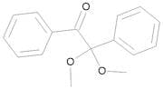 2,2-Dimethoxy-2-phenylacetophenone