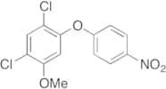 1,5-Dichloro-2-methoxy-4-(4-nitrophenoxy)benzene