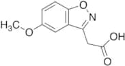 2-(5-Methoxybenzo[d]isoxazol-3-yl)acetic Acid