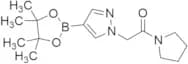 1-(Pyrrolidin-1-yl)-2-[4-(4,4,5,5-tetramethyl-1,3,2-dioxaborolan-2-yl)-1H-pyrazol-1-yl]ethan-1-one
